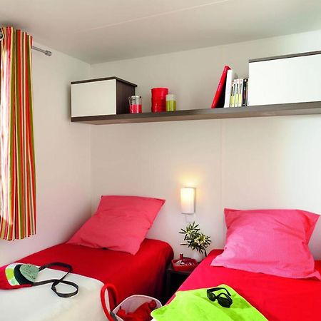 Charmant camping Familiale 3 Etoiles vue 360 plage piscine à débordement empl XXL Labeaume Exterior foto